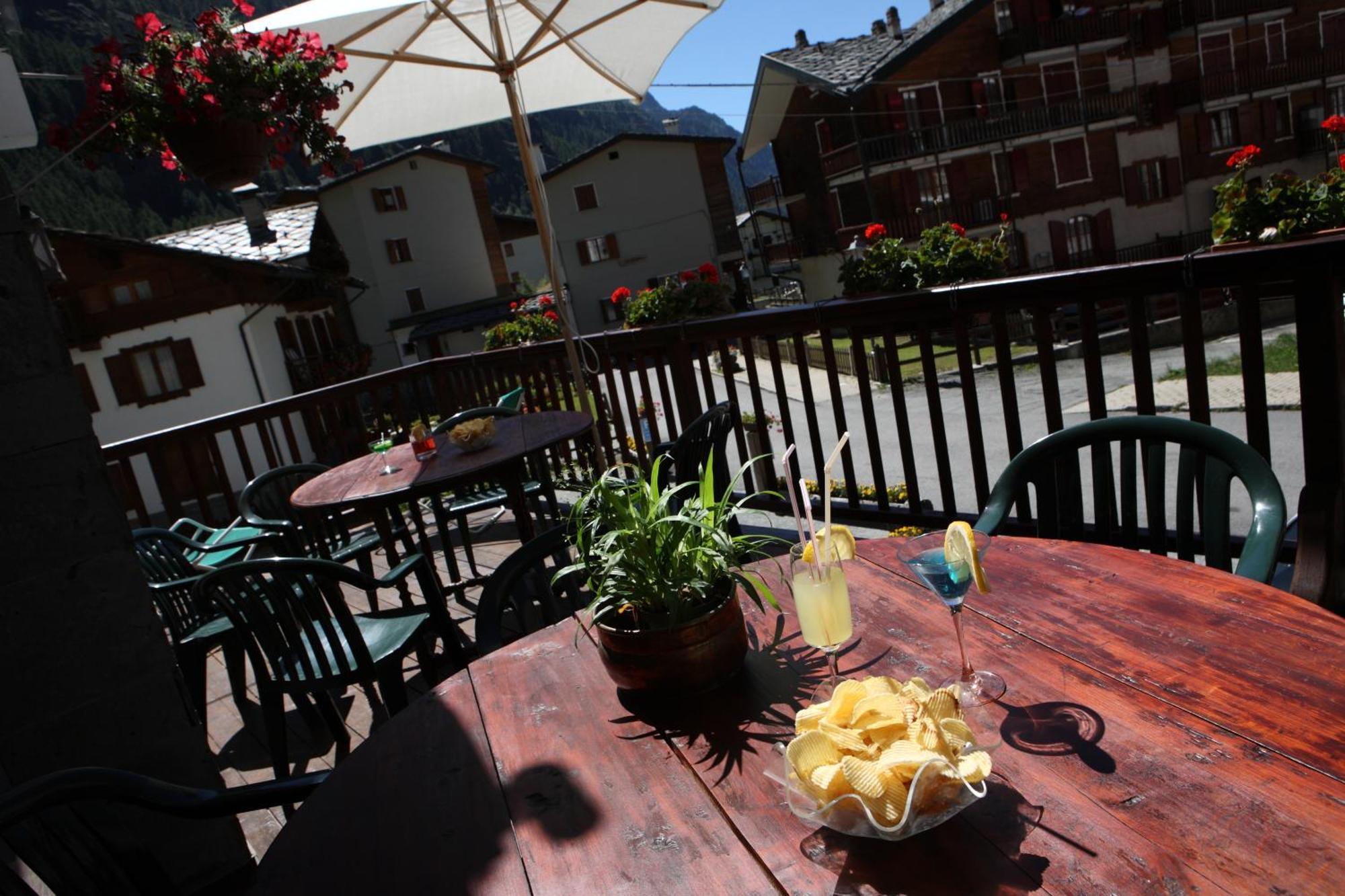 Gressoney-la-Trinité Hotel Residence Valverde מראה חיצוני תמונה