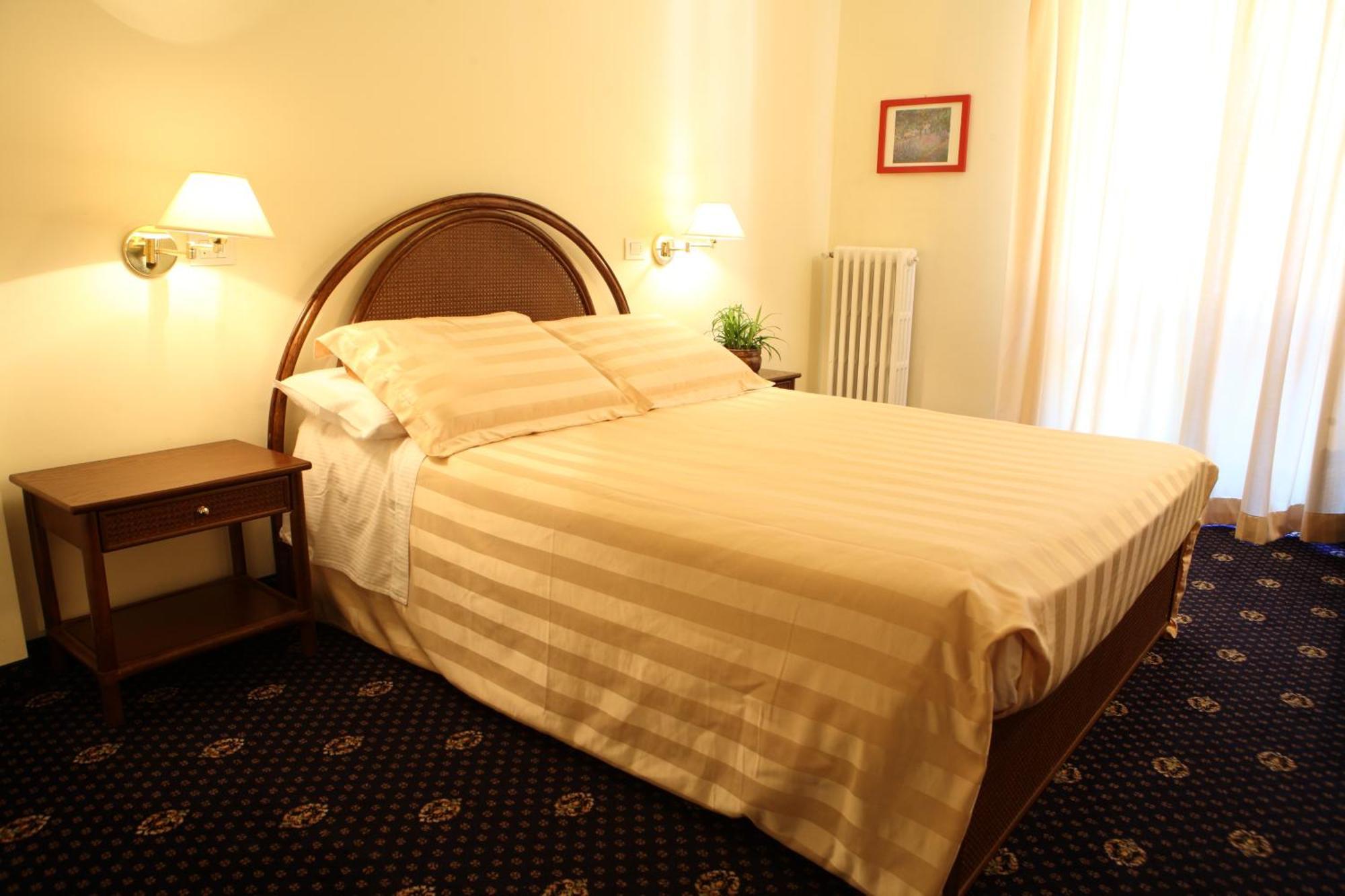 Gressoney-la-Trinité Hotel Residence Valverde מראה חיצוני תמונה
