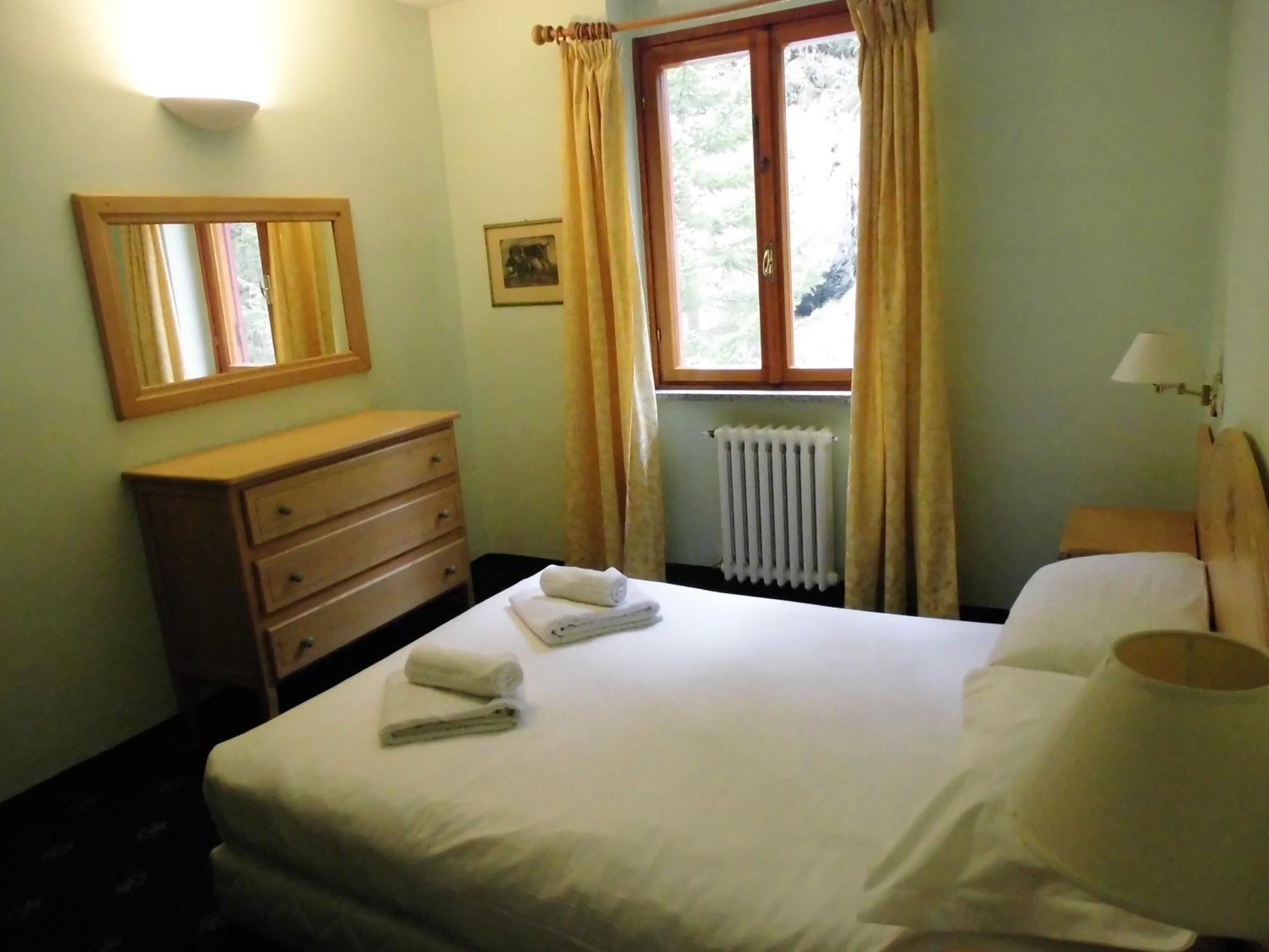 Gressoney-la-Trinité Hotel Residence Valverde מראה חיצוני תמונה