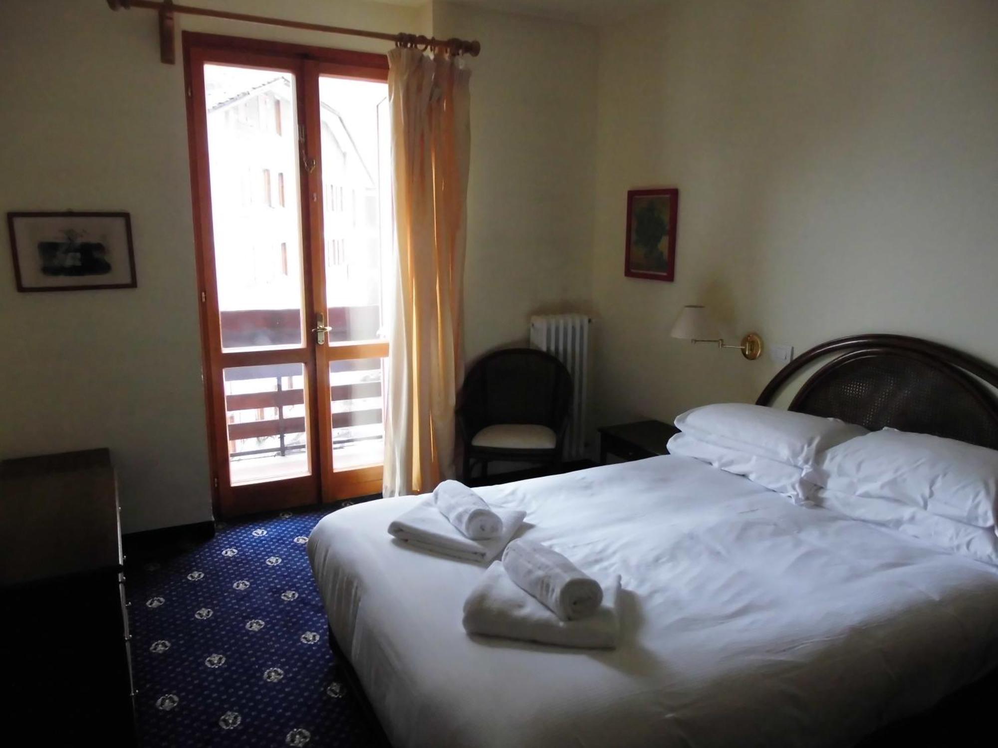 Gressoney-la-Trinité Hotel Residence Valverde מראה חיצוני תמונה